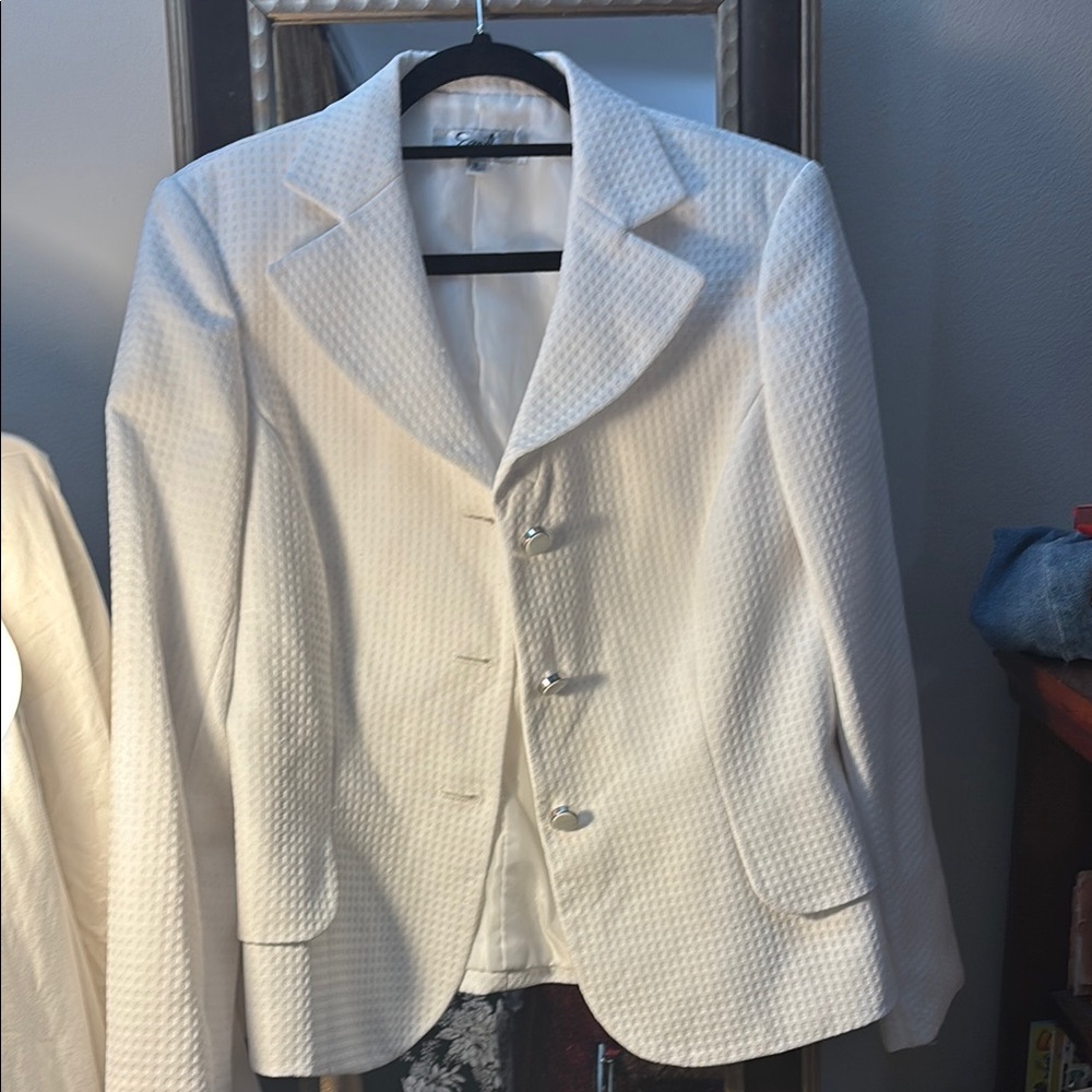 Emily Rose White Textured Blazer